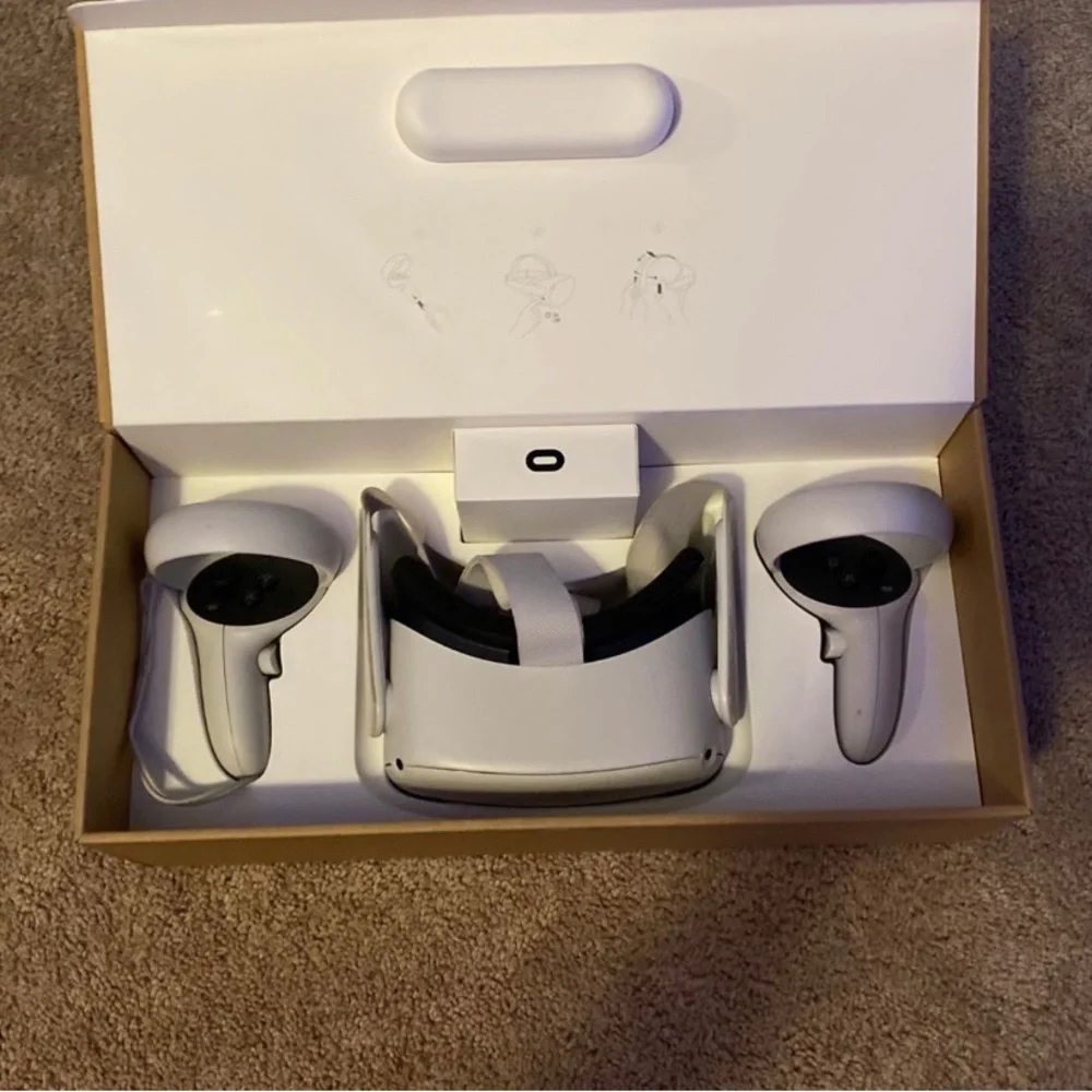 Oculus Quest 2 brand new with the box